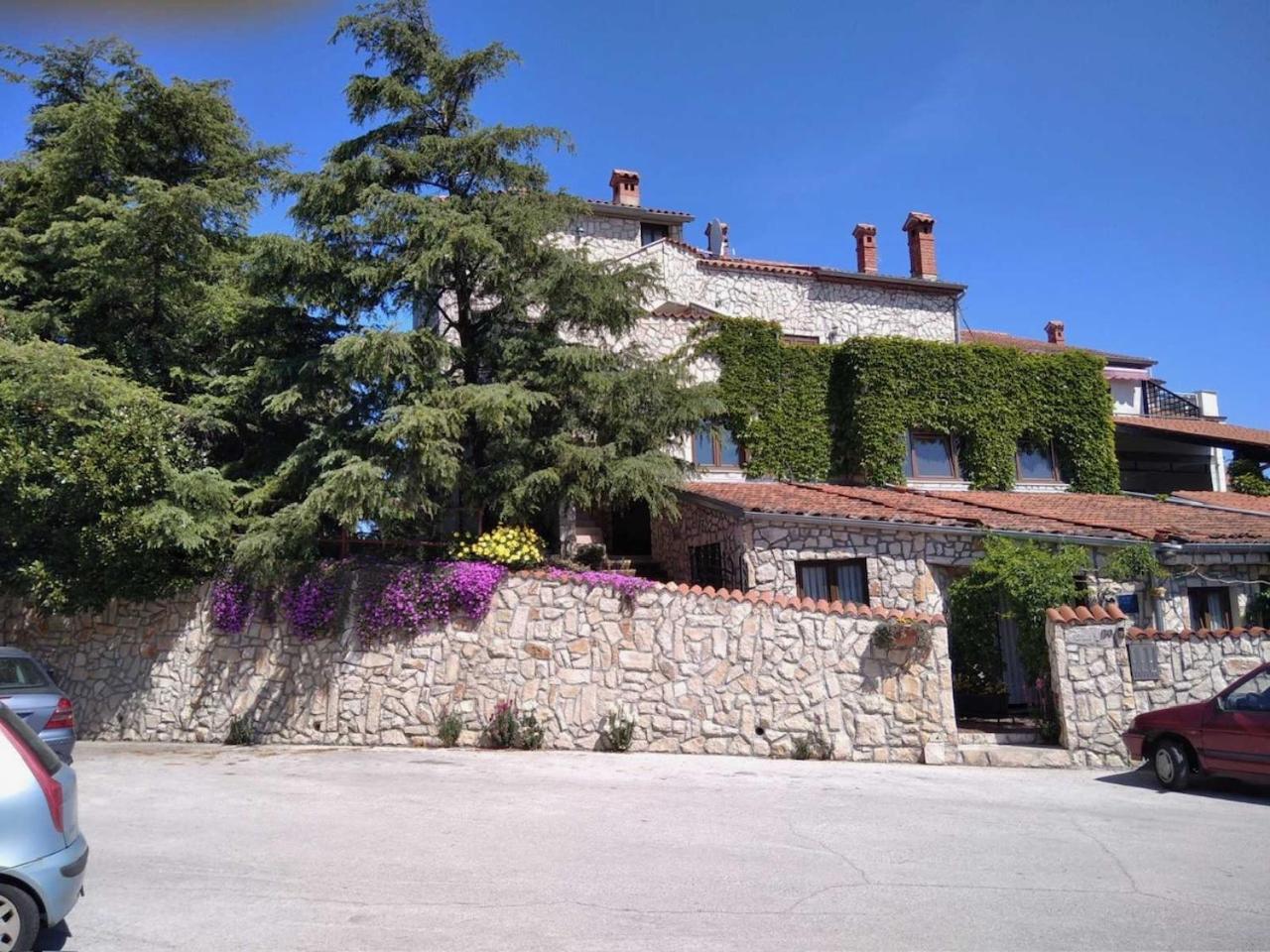All You Need Holiday Pula Exterior foto